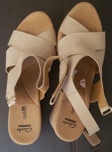 Clarks Tan/Cream Wedge Slingback Shoe